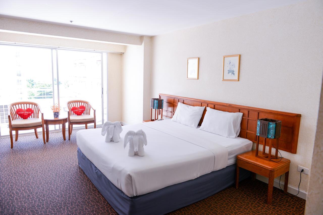 Sandy Spring Hotel Pattaya Exterior foto