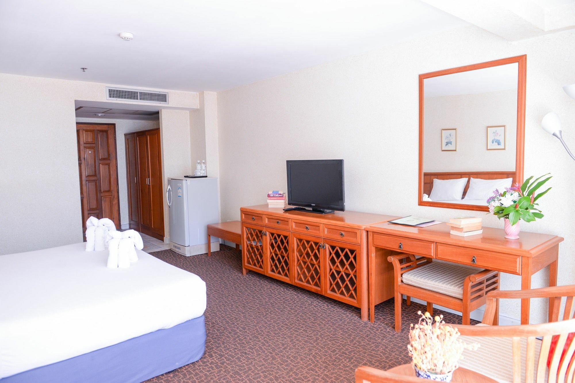 Sandy Spring Hotel Pattaya Exterior foto